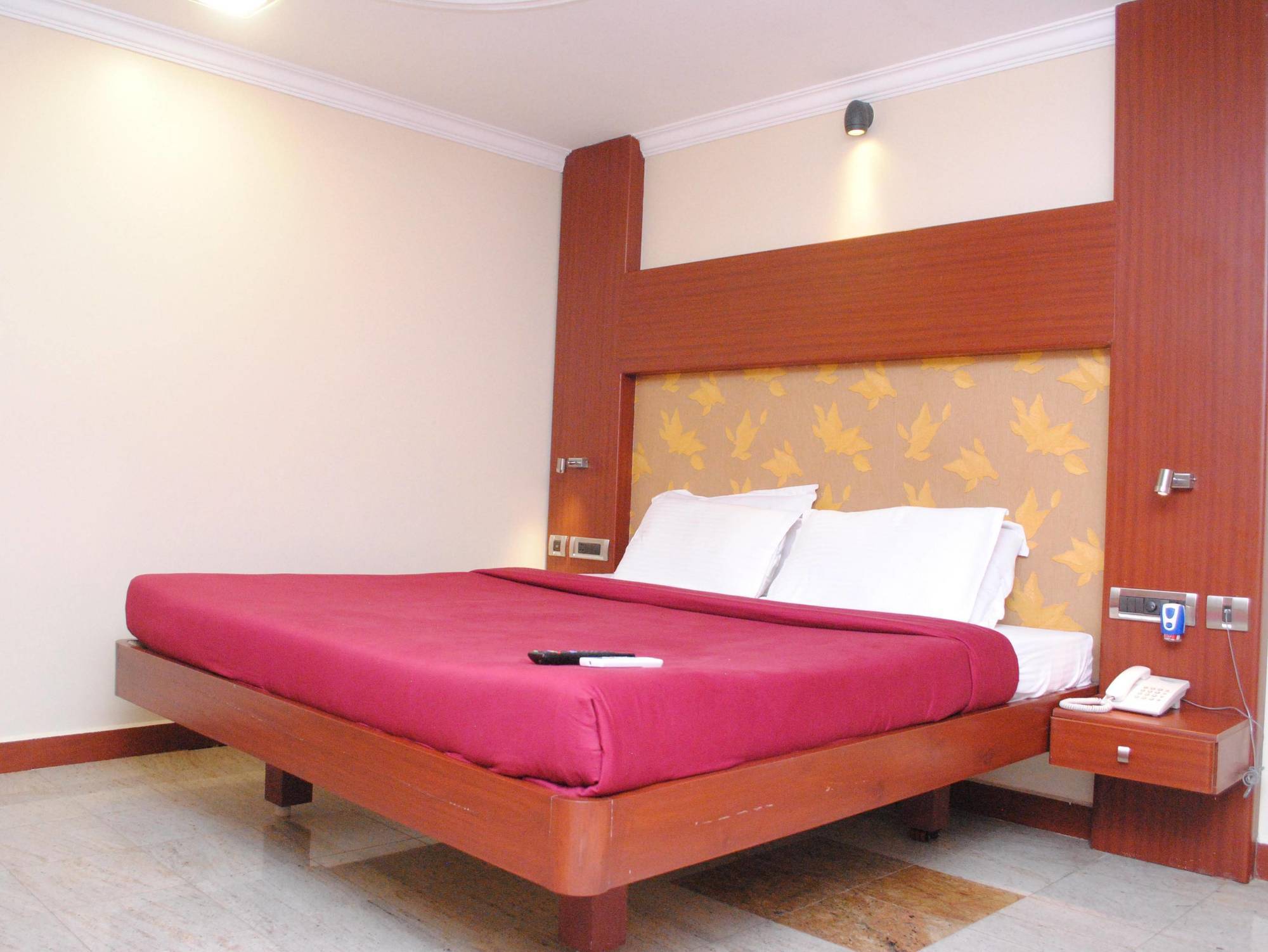 Everestparkresidency Hotel Tiruchirappalli Exterior foto